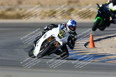 media/Jan-09-2022-SoCal Trackdays (Sun) [[2b1fec8404]]/Turn 11 (935am)/